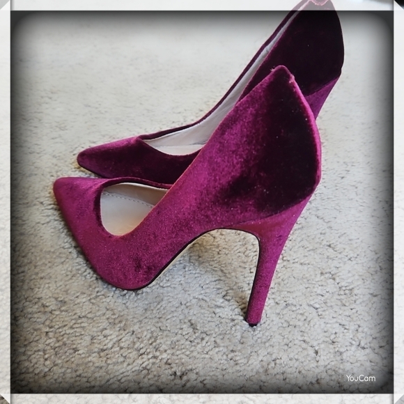 Steve Madden Savy Burgundy Suede Pointed Toe Stiletto Heel Pump Size 5.5M - Picture 5 of 5